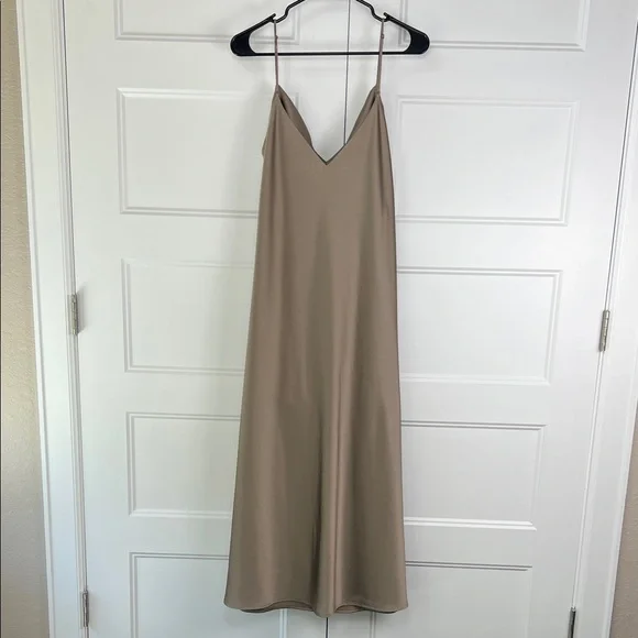 NWT Uniqlo Satin Camisole Beige Maxi Dress - Picture 3 of 10